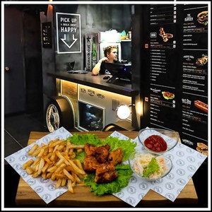 Создание сайта кафе Food Avenue 33 - интерьер и меню